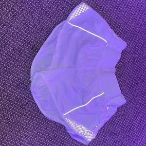 hotty hot white lululemon short prefect condition